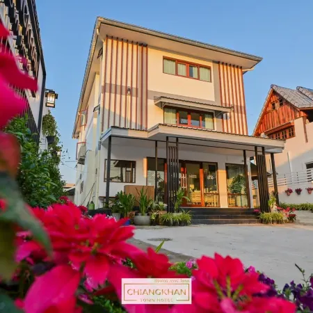 Chiangkhan Town Hotel