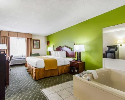 Quality Inn Near University of Mobile Hotels in Saraland