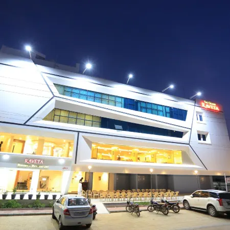 The Grand Raveta