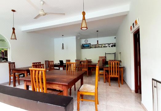 더 로지 정원 모습