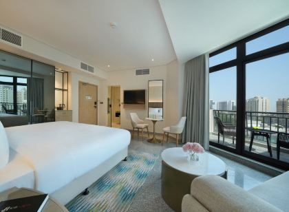 Arabian Park Dubai, an Edge by Rotana Hotel