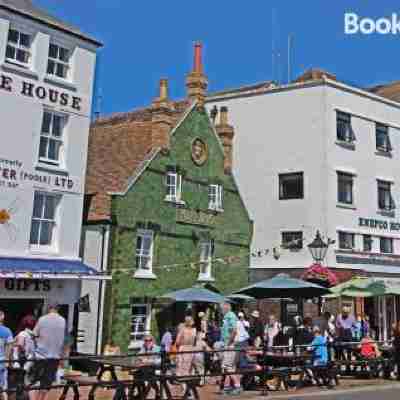 Castle Lanes - Minutes from Poole Quay, Poole Town Location Hotel Exterior