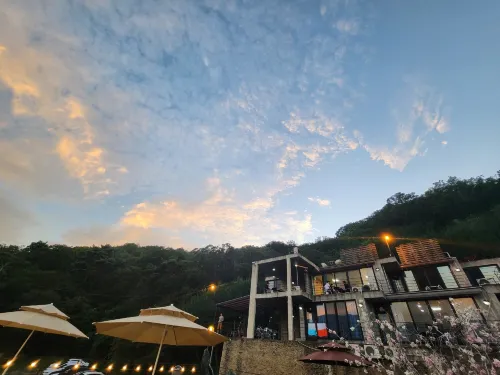 Yangju Gray Castle Pension