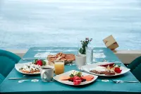 Mirador Acapulco - breakfast