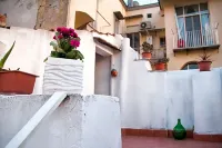 B&B Epochè