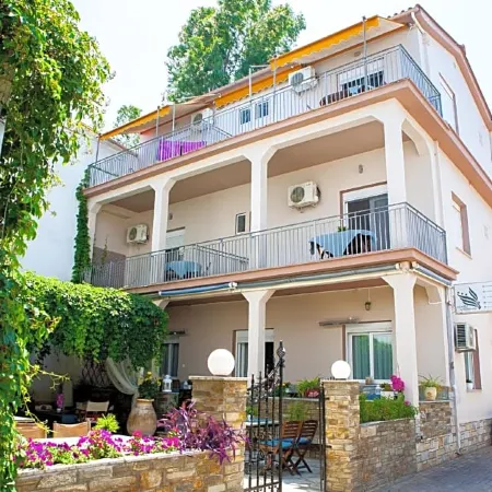 Hotel Karagianni