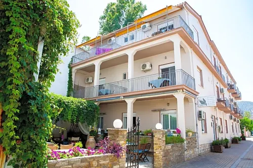 Hotel Karagianni - Airport Shuttle