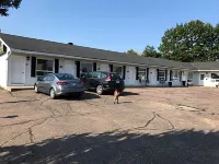 Travellers Inn - Motels