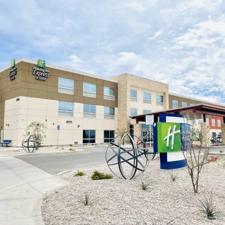 Holiday Inn Express & Suites BLYTHE by IHG