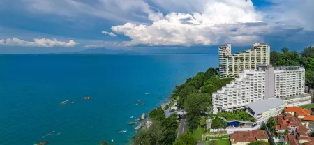 DoubleTree Resort by Hilton Hotel Penang Отели в г. Northeast Penang Island