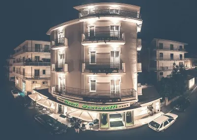 Il Cantagalli Hotels near Blukids