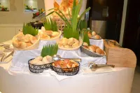 Ramada by Wyndham Abu Dhabi Corniche - Breakfast