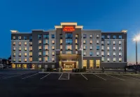 Hampton Inn and Suites Newport/Cincinnati Hotels near The Southgate House Revival