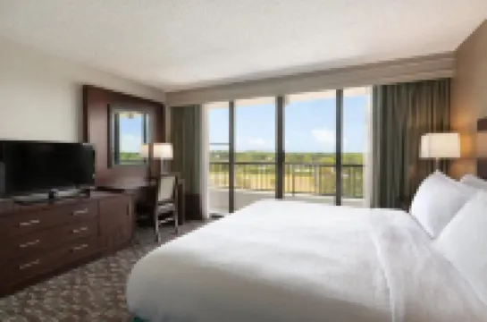 เอ็มบาสซีสวีทส์ บายฮิลตัน แจ็คสันวิลล์ เบย์มีโดว์ส