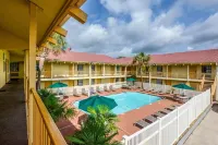 Quality Inn & Suites North Charleston - Ashley Phosphate - Parkering