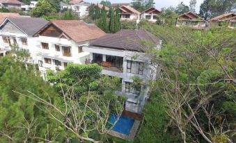 Pinus Villa 7 Bedroom with a Private Pool