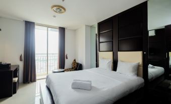 Comfort Living Studio Apartment at Mangga Dua Residence by Travelio