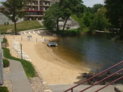 530 E. 海華沙公寓