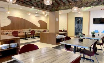 Parma Paus Hotel - Housity