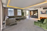 Avanti Hotel & Spa