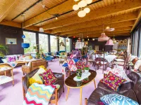 Tante Alma's Bonner Hotel Hotels near Hardtberg