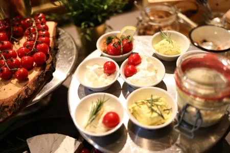 Boutique Hotel Krone Munich Отели рядом с достопримечательностью «Зоологическая государственная коллекция Мюнхена»