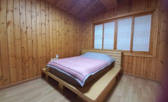 Yeongnam Alps House