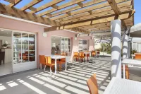 Terres de France - Résidence de la Cabre d'Or Hotels in Cabries