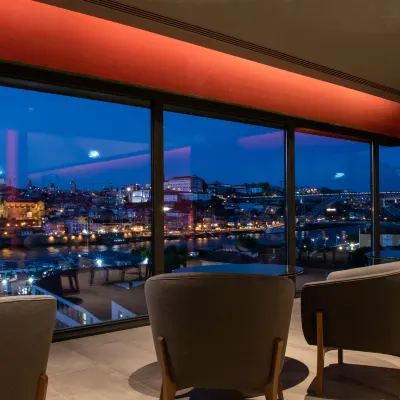 Hilton Porto Gaia Hotels near D. Luis I Bridge