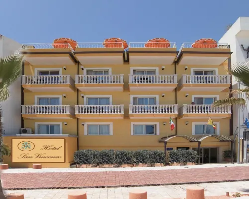 Hotel Orizzonte Hotels near Spisone Beach