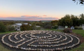 Emu Bay Holiday Homes