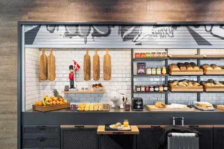 Moxy Copenhagen Sydhavnen Отели в г. Копенгаген