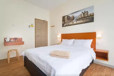 Penang Hill Lodge Hotels near Sunshine Farlim Shopping Mall
