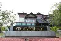 Mudzaffar Hotel