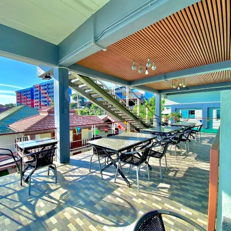 Phala Shore Resort