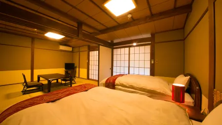 Yufuin Gettouan