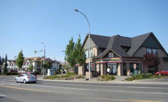 Harbour Light Motel