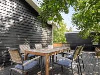 "Jaana" - 780m to the Fjord Hotels in Storvorde