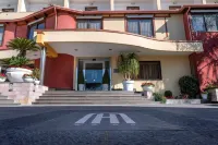 Hotel Agora, Sure Hotel Collection by Best Western Bar tabacchi il tempio del caffe附近的飯店