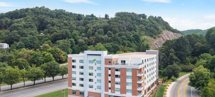 Element Asheville Downtown Отели в г. Эшвилл