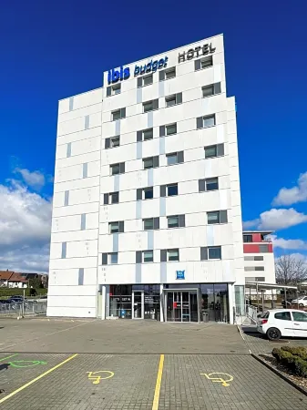 Ibis Budget Lausanne Bussigny Отели рядом с достопримечательностью «Федеральная политехническая школа Лозанны»