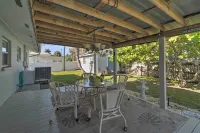 1 Mi to Anna Maria Island Pet-Friendly Retreat