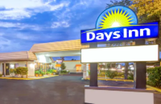 Days Inn by Wyndham St. Petersburg Central Hotels in St. Petersburg