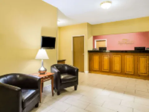 Baymont by Wyndham Helena Hotels in Helena