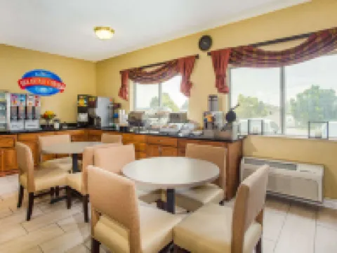 Baymont by Wyndham Helena Hotels in Helena