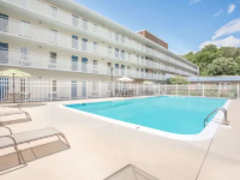 ハワード ジョンソン バイ ウィンダム ストーントン ストーントンのホテル