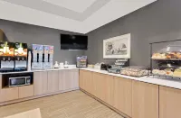 Microtel Inn & Suites by Wyndham Middletown - breakfast