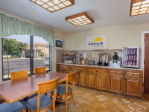 Days Inn by Wyndham Anaheim Near the Park Hotéis em Anaheim