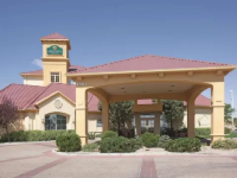 La Quinta Inn & Suites by Wyndham Pueblo Hotels in Pueblo