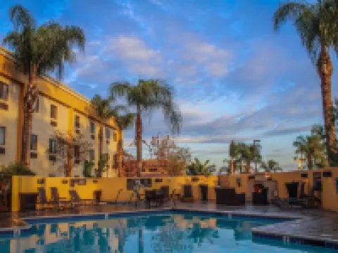 Best Western Plus Arrowhead Hotel Hoteles en Colton